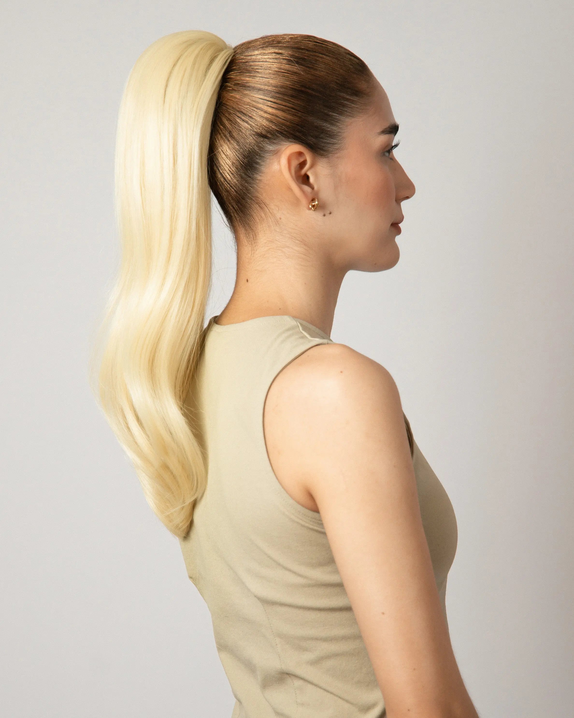 Morado Hair Premium Synthetic Ponytail Cali 20" 2